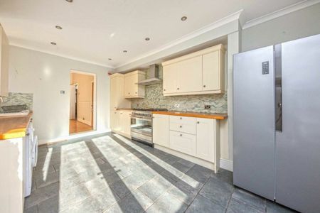 Gordon Avenue, St Margarets, TW1 - Photo 5