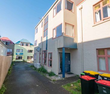 6 Bedroom Student Flat - Available for 2026! - Photo 5