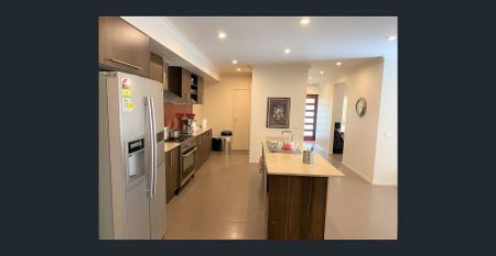 Modern Family Living in a Prime Location - Photo 3