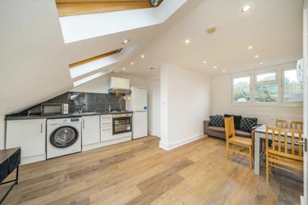 Crouch End Hill, Crouch End, N8 - Photo 5