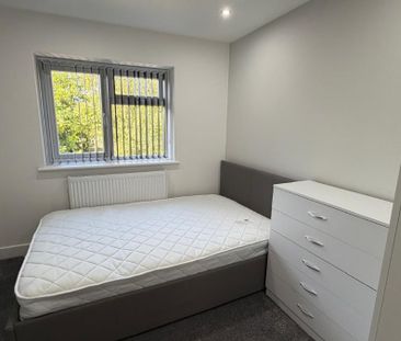 Room 5, Queen Margarets Road, Coventry - Photo 4