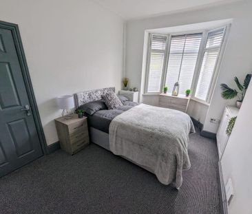 1 bedroom in a house share to rent - Photo 4