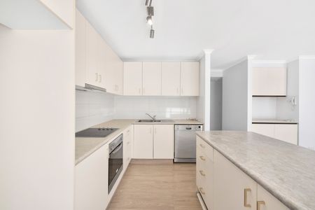 16/111 Rio Vista Boulevard, Broadbeach Waters QLD 4218 - Apartment For Rent | Domain - Photo 3