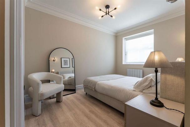 3 bedroom flat to rent - Photo 1