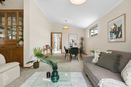 4 Mofflin Street, Chisholm ACT 2905 - House For Rent | Domain - Photo 2