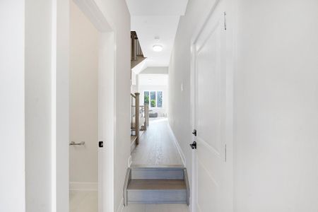 For Lease - 2745 Westoak Trails Boulevard Unit# 5, Oakville, Ontario - Photo 2