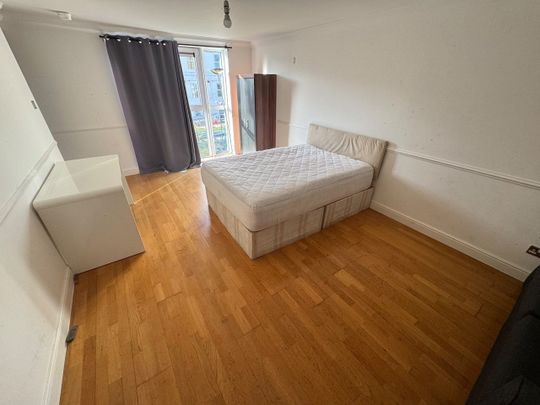 Room in a Shared Flat, Delany House, SE10 - Photo 1