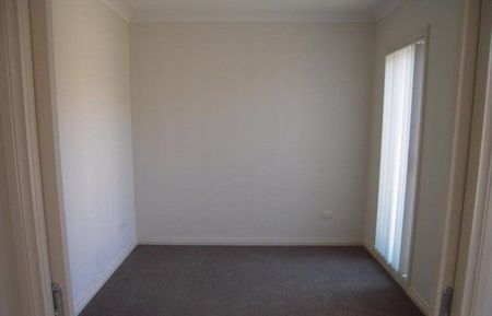 Spacious Private 2 Brm T/house – Nth Shepparton - Photo 2