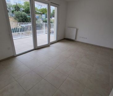 T2 NEUF AVEC BALCON + PARKING - Photo 3