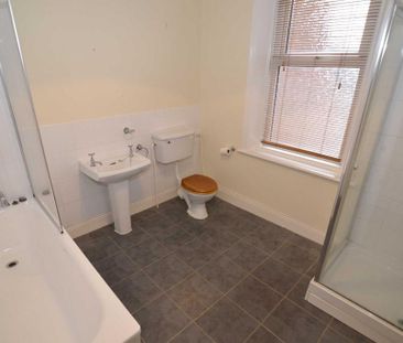 2 bedroom maisonette to rent - Photo 5