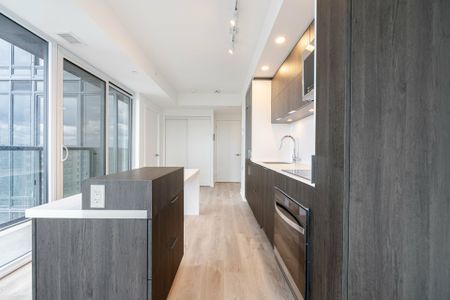 For Lease - 370 Martha Street Unit# 1011, Burlington, Ontario - Photo 4