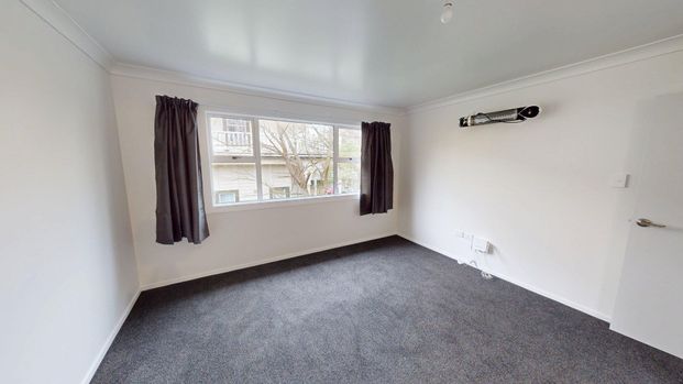 Roslyn - 3 Bedrooms - Photo 1