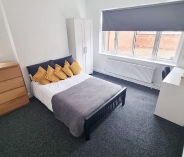 4 Bed Detached House, Cloister Street, NG7 - Photo 3