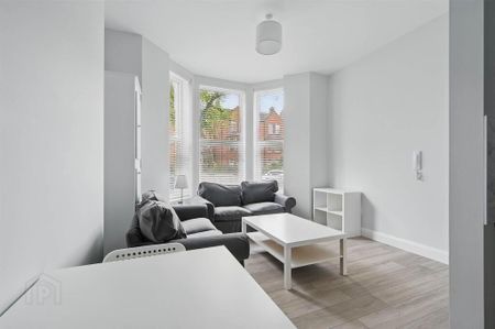 Apt 2, 37 Wellington Park, Lisburn Road, Belfast, BT9 6DN - Photo 2