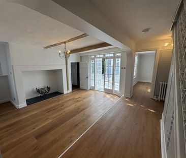 Bullwood Hall Lane, Hockley - Photo 4