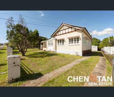 8 Burn Street, Camp Hill, Qld 4152 - Photo 1