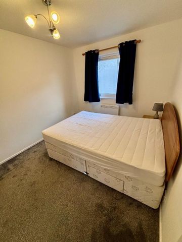 2 bedroom end of terrace house to rent - Photo 4