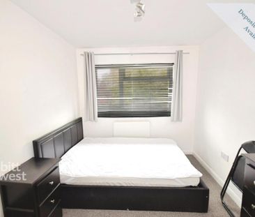 1 bedroom in a house share to rent - Photo 2