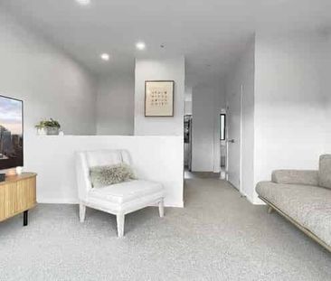 Spacious Two Bedroom Property in Westgate - Photo 5