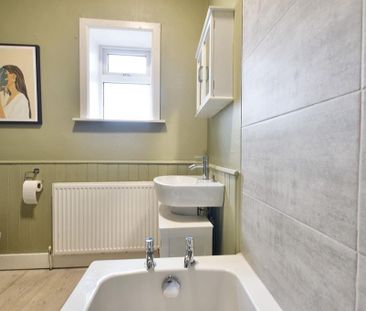 2 bedroom terraced house to rent - Photo 5