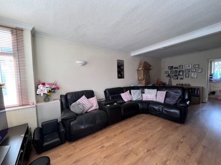 Summerfield Road, Solihull - Photo 3