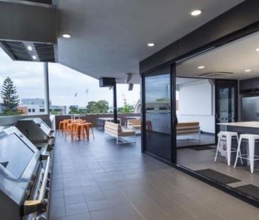 Furnished Studio - Photo 4