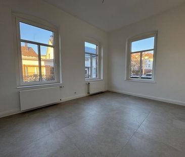 SCHADE IMMOBILIEN - Erstbezug nach Renovierung! 3-Zi-Whg. im Zentru... - Photo 1