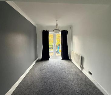 3 bedroom semi-detached house to rent - Photo 3