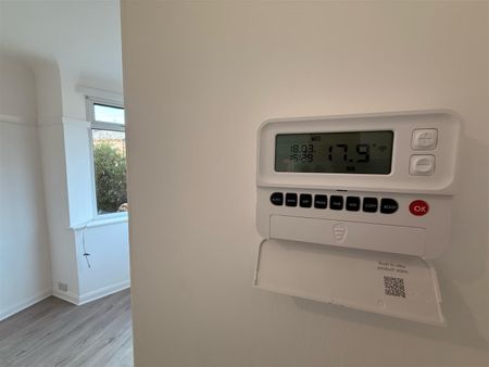 Hinderton Road, Birkenhead - Photo 2