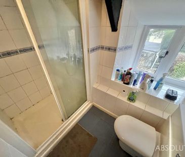 2 bedroom semi-detached house to rent - Photo 6
