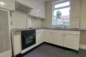 3 BEDROOM House - End Terrace - Photo 4