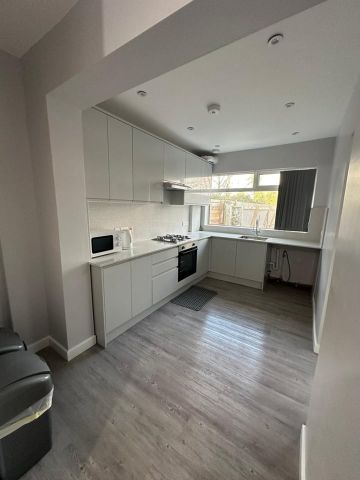 Room in a Shared House, Shelbourne Road, N17 - Photo 4