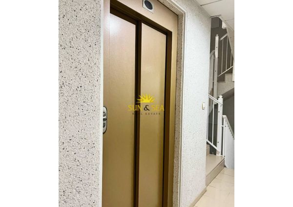 APARTMENT FOR RENT 100 METERS FROM THE BEACH IN TORREVIEJA - ALICANTE PROVINCE