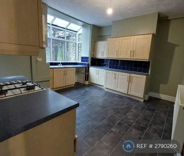 2 bedroom semi-detached house to rent - Photo 4
