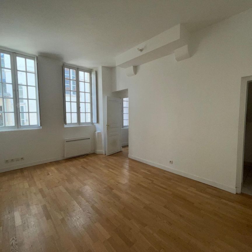 Location appartement 5 pièces 89.52 m2 à Tours - Photo 1