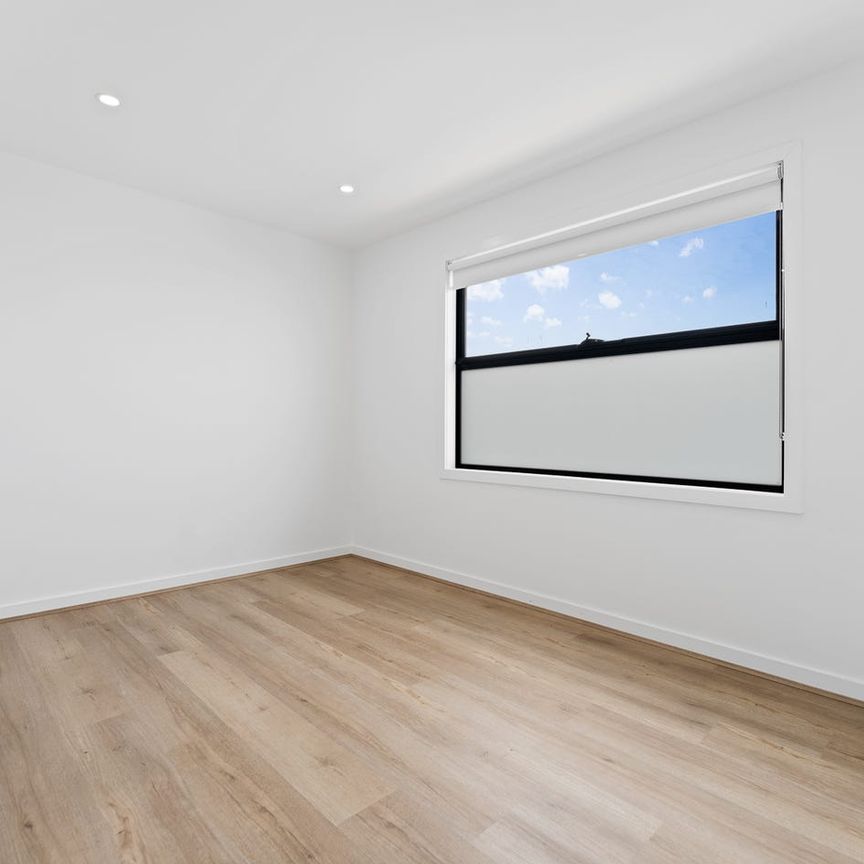 $550 Per Week - Photo 1