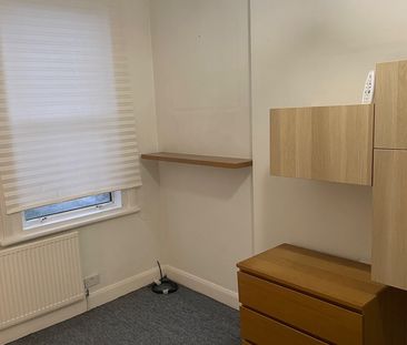 1 Bed Flat, Cricklewood, NW2 - Photo 4