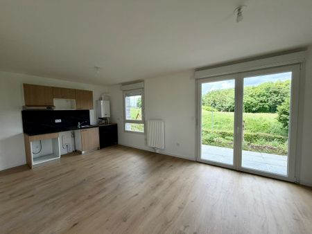 Location Appartement 4 pièces 78m² LENS 62300 - Photo 4