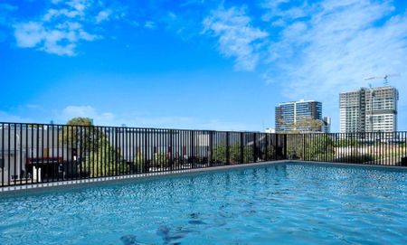 1 Bedroom Plus Study Room Apartment in Iconic Mason - Photo 3