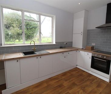 1 bedroom terraced house to rent - Photo 5