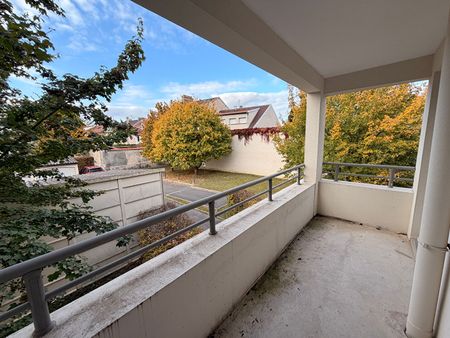 Location Appartement 3 pièces 68m² - Photo 4