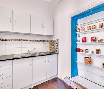 Fun & Quirky 2 Bedroom Apartment on Scarborough Beach Road - Photo 2