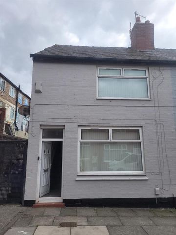 2 bedroom terraced house to rent - Photo 5