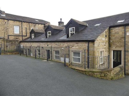 Keighley Road, Silsden, BD20 - Photo 1