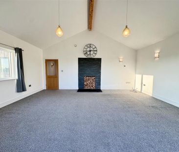 4 bedroom detached house to rent - Photo 6