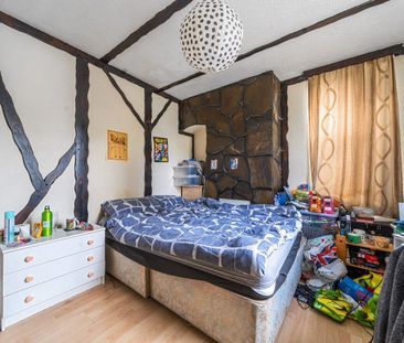 5 bedroom house to rent - Photo 2