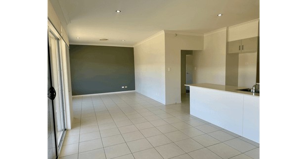 Spacious 4-Bedroom, 4-Bathroom Home - Available Now! - Photo 1