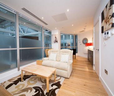 Studio to rent - Photo 2