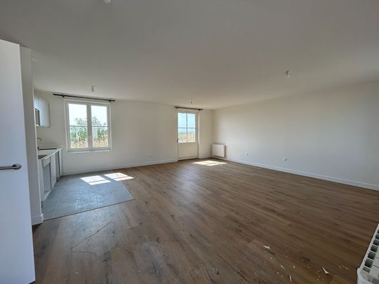 Location Maison 3 pièces 77m² - Photo 1
