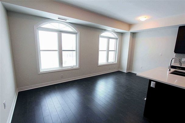 For Lease - 3905 Major Mackenzie Drive Unit# 4, Vaughan, Ontario - Photo 1